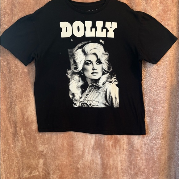 Black Dolly Parton Graphic T-Shirt - Picture 4 of 4
